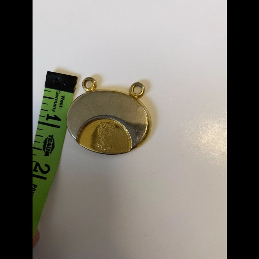 Vintage GUCCI CENTENNIAL ANNIVERSARY OF THE FOUNDER KEYCHAIN REPLACEMENT PIECE - Picture 5 of 10